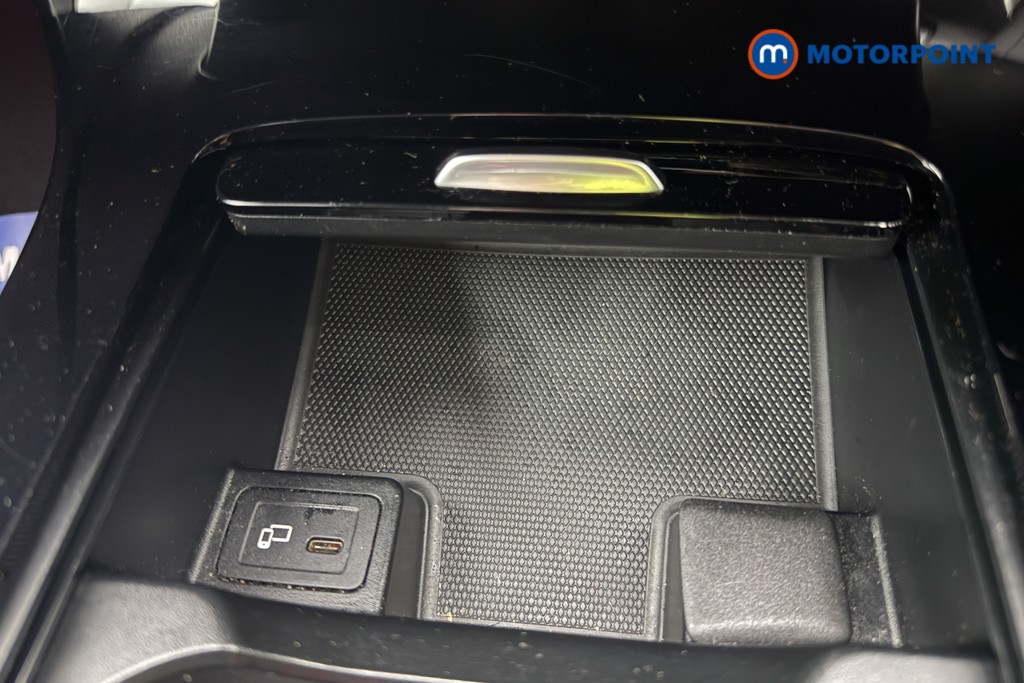 Mercedes-Benz A Class Amg Line Premium Edition Automatic Petrol Hatchback - Stock Number (1677125) - 56th supplementary image