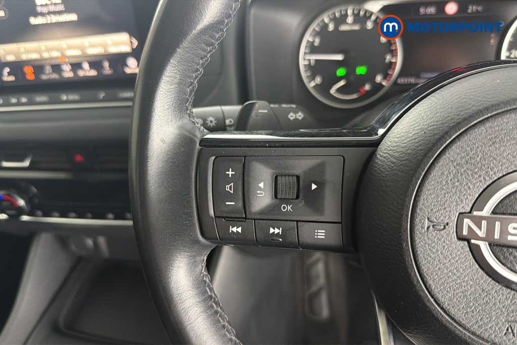 Nissan Qashqai Acenta Premium Automatic Petrol SUV - Stock Number (1677570) - 4th supplementary image
