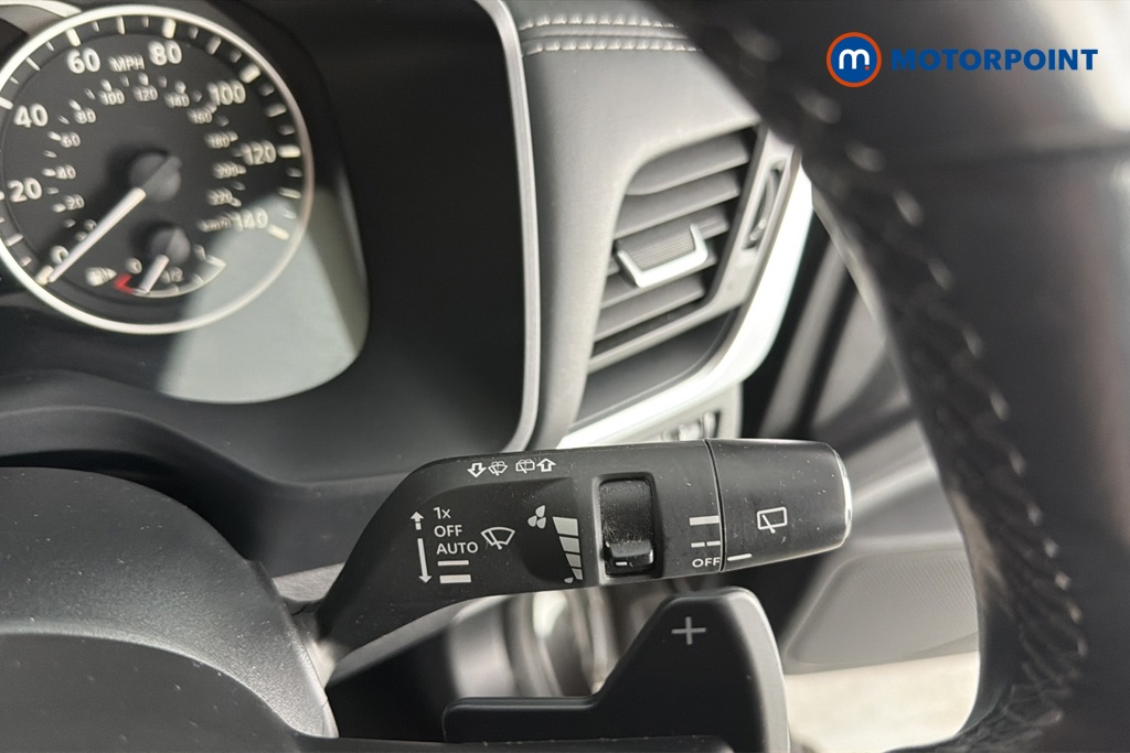 Nissan Qashqai Acenta Premium Automatic Petrol SUV - Stock Number (1677570) - 6th supplementary image