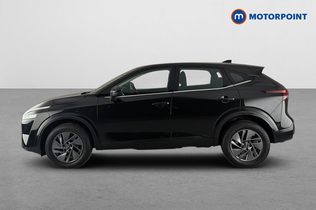 Nissan Qashqai Acenta Premium Automatic Petrol SUV - Stock Number (1677570) - Drivers side