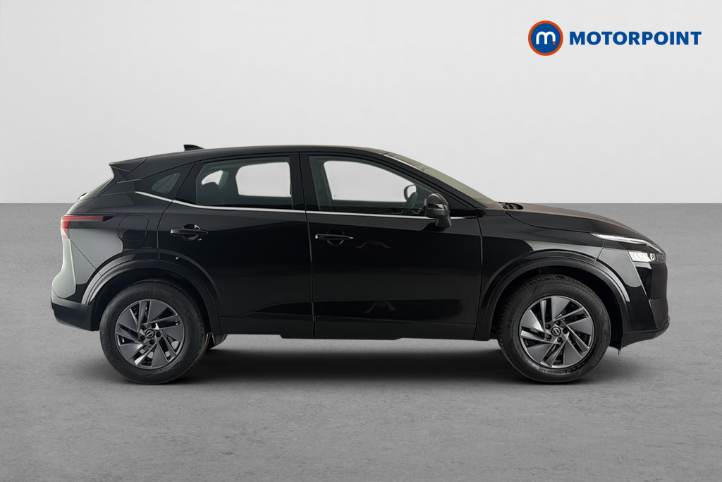 Nissan Qashqai Acenta Premium Automatic Petrol SUV - Stock Number (1677570) - Passenger side