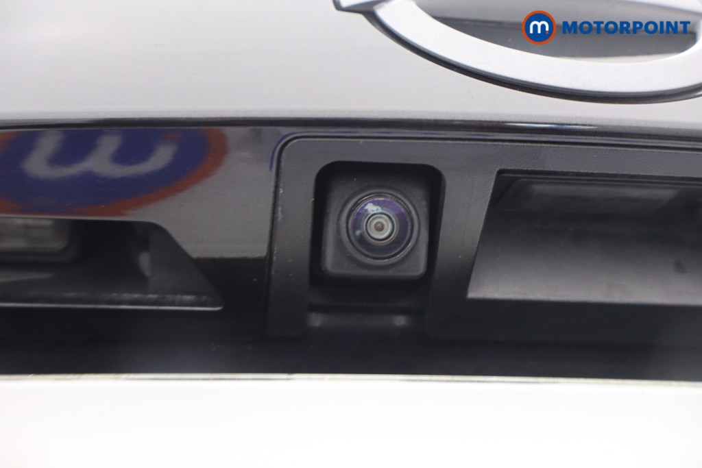 Nissan Juke N-Connecta Automatic Petrol SUV - Stock Number (1677796) - 5th supplementary image