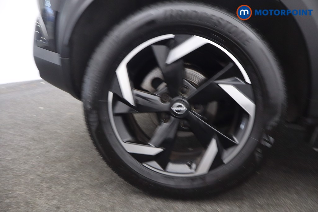 Nissan Juke N-Connecta Automatic Petrol SUV - Stock Number (1677796) - 8th supplementary image