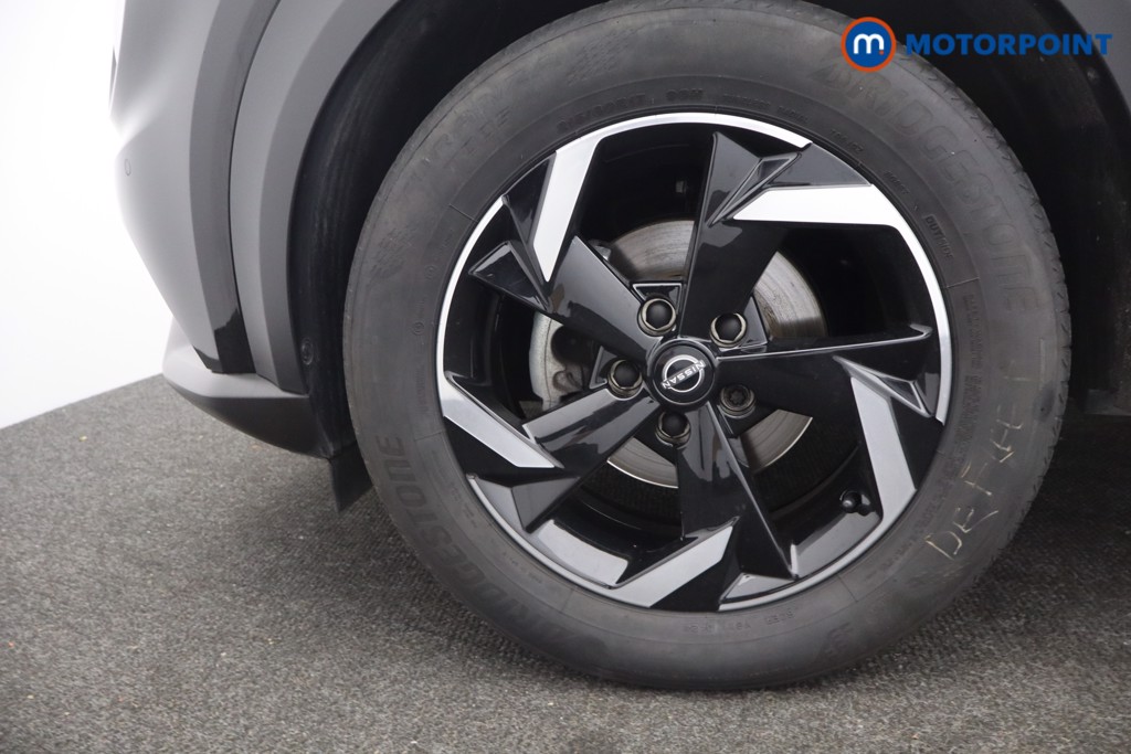 Nissan Juke N-Connecta Automatic Petrol SUV - Stock Number (1677796) - 27th supplementary image