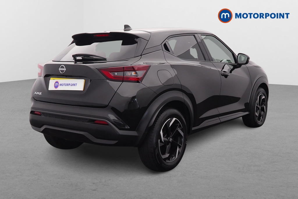 Nissan Juke N-Connecta Automatic Petrol SUV - Stock Number (1677796) - Drivers side rear corner