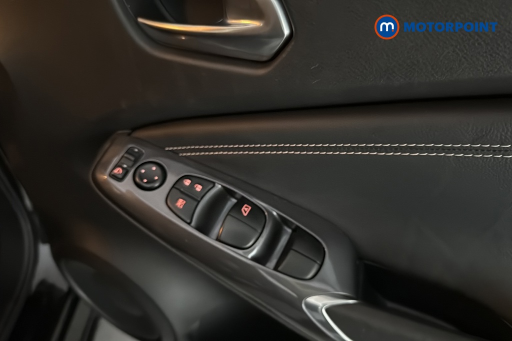 Nissan Juke N-Connecta Automatic Petrol SUV - Stock Number (1677797) - 19th supplementary image