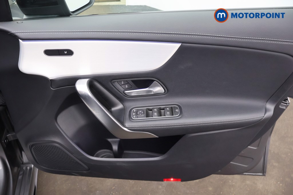 Mercedes-Benz A Class Executive Edition Automatic Petrol Hatchback - Stock Number (1678015) - 14th supplementary image