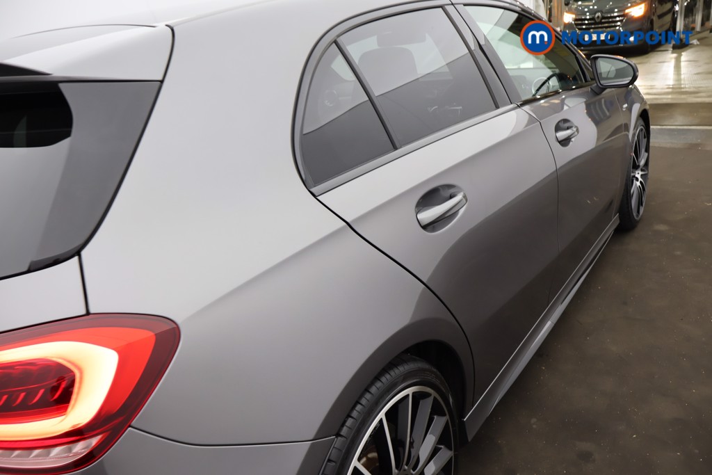 Mercedes-Benz A Class Executive Edition Automatic Petrol Hatchback - Stock Number (1678015) - 27th supplementary image