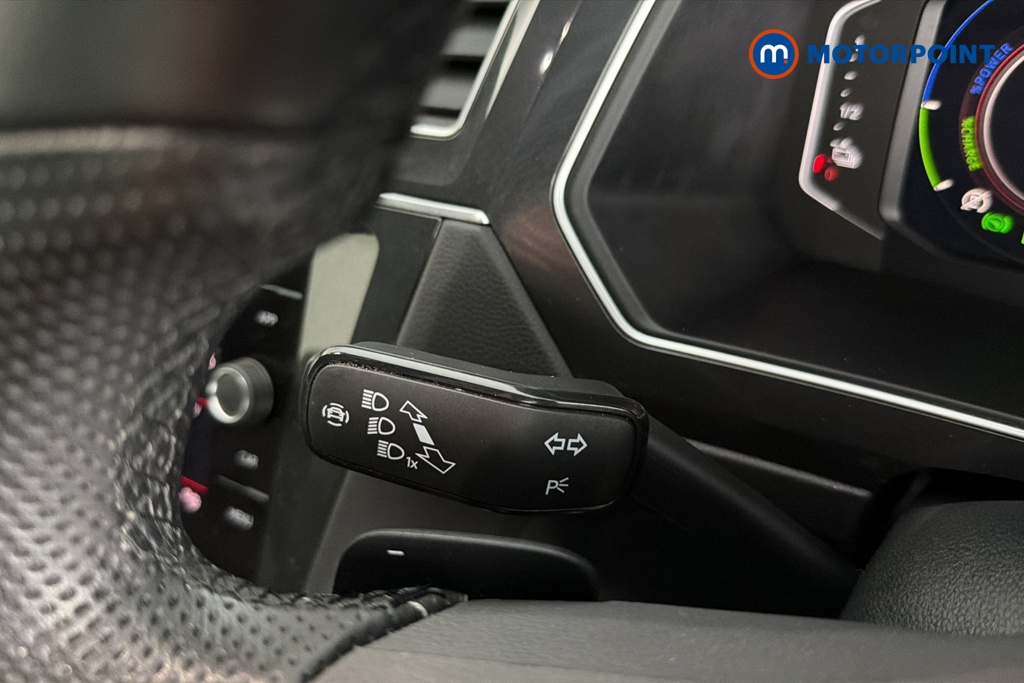 Volkswagen Tiguan R-Line Automatic Petrol Plug-In Hybrid SUV - Stock Number (1678550) - 5th supplementary image
