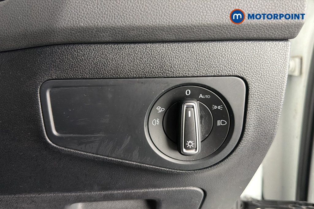 Volkswagen Tiguan R-Line Automatic Petrol Plug-In Hybrid SUV - Stock Number (1678550) - 11th supplementary image