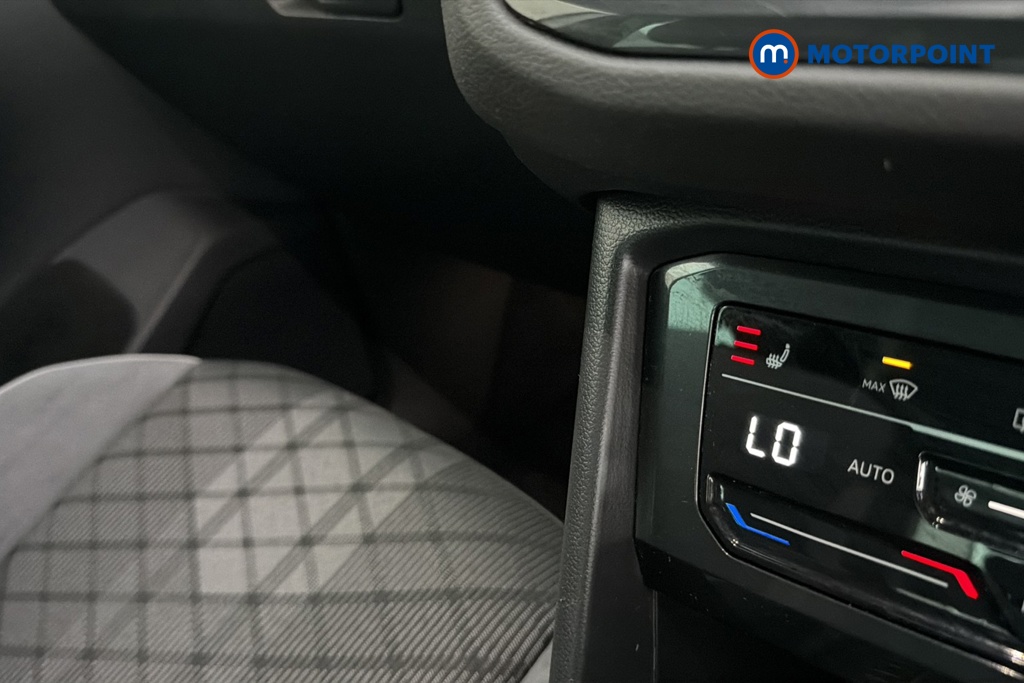 Volkswagen Tiguan R-Line Automatic Petrol Plug-In Hybrid SUV - Stock Number (1678550) - 14th supplementary image