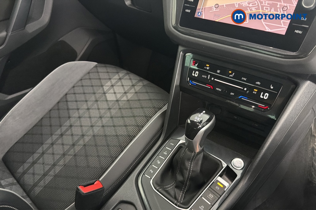 Volkswagen Tiguan R-Line Automatic Petrol Plug-In Hybrid SUV - Stock Number (1678550) - 15th supplementary image