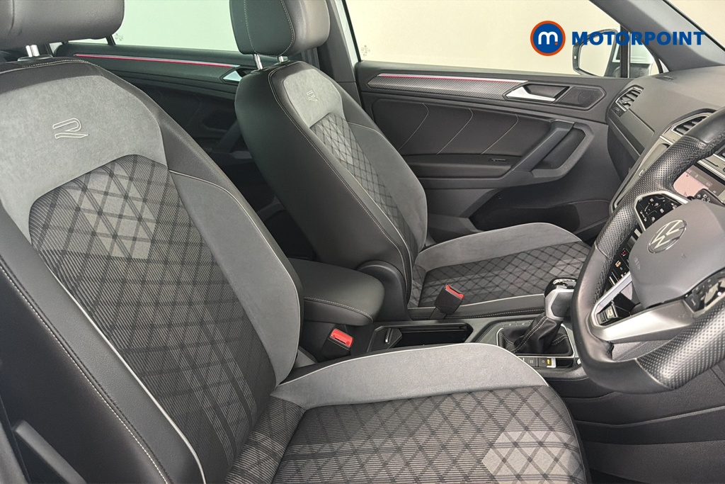 Volkswagen Tiguan R-Line Automatic Petrol Plug-In Hybrid SUV - Stock Number (1678550) - 22nd supplementary image