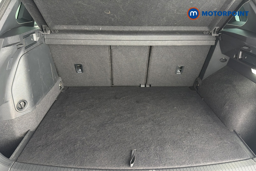 Volkswagen Tiguan R-Line Automatic Petrol Plug-In Hybrid SUV - Stock Number (1678550) - 30th supplementary image