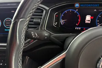Volkswagen T-Roc R-Line Manual Petrol SUV - Stock Number (1678618) - 5th supplementary image