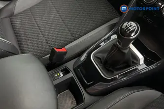Volkswagen T-Roc R-Line Manual Petrol SUV - Stock Number (1678618) - 15th supplementary image