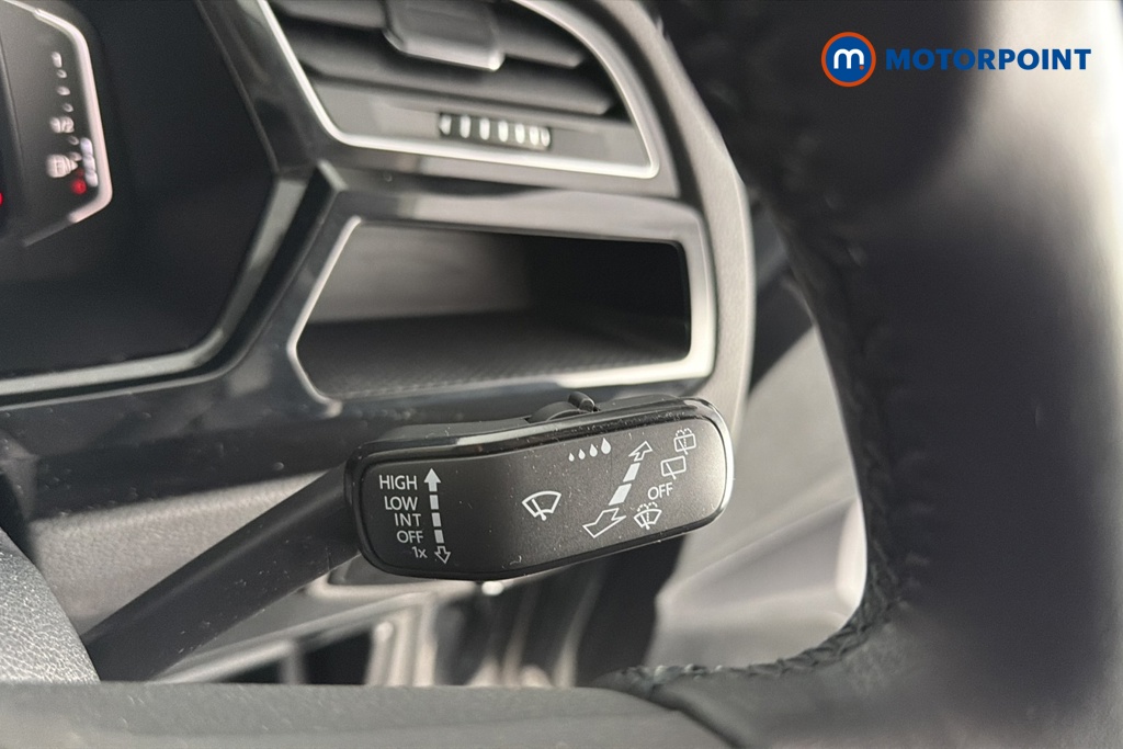 Volkswagen Touran SEL Automatic Petrol People Carrier - Stock Number (1678707) - 6th supplementary image