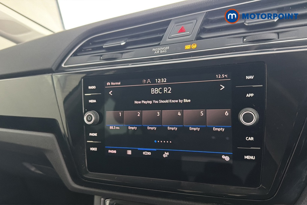 Volkswagen Touran SEL Automatic Petrol People Carrier - Stock Number (1678707) - 8th supplementary image
