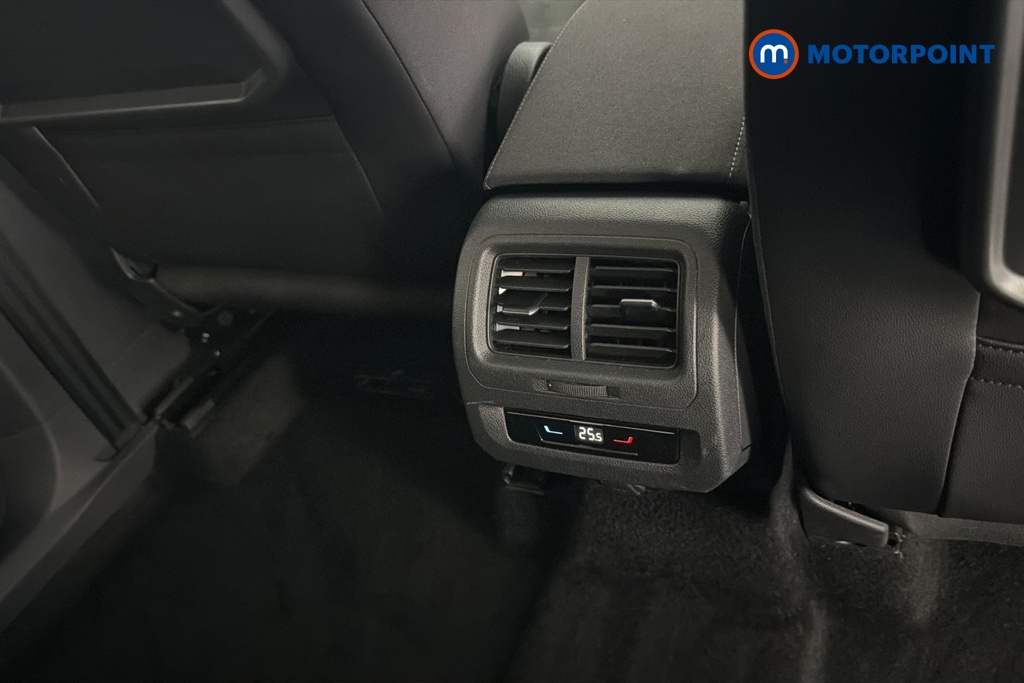 Volkswagen Touran SEL Automatic Petrol People Carrier - Stock Number (1678707) - 28th supplementary image