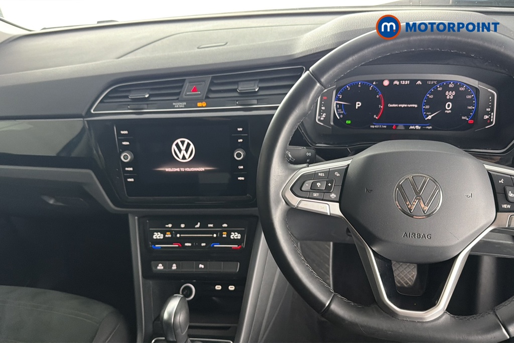 Volkswagen Touran SEL Automatic Petrol People Carrier - Stock Number (1678707) - 1st supplementary image