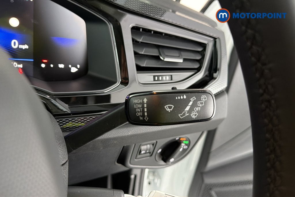 Volkswagen Polo Life Manual Petrol Hatchback - Stock Number (1679348) - 6th supplementary image