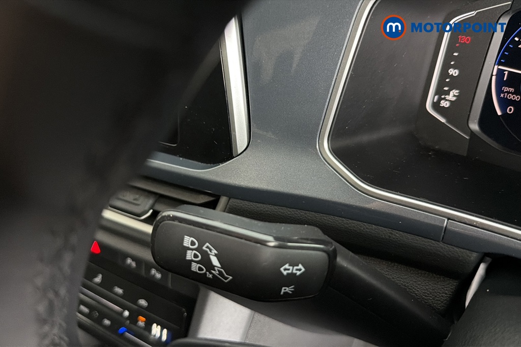 Volkswagen T-Roc Style Automatic Petrol SUV - Stock Number (1679781) - 5th supplementary image