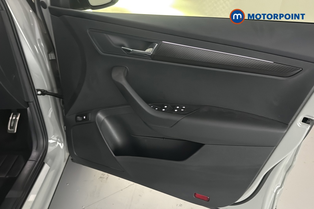 Skoda Karoq Sportline Edition Automatic Petrol SUV - Stock Number (1679907) - 18th supplementary image