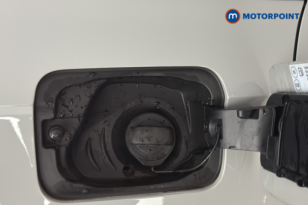 Skoda Karoq Sportline Edition Automatic Petrol SUV - Stock Number (1679907) - 41st supplementary image