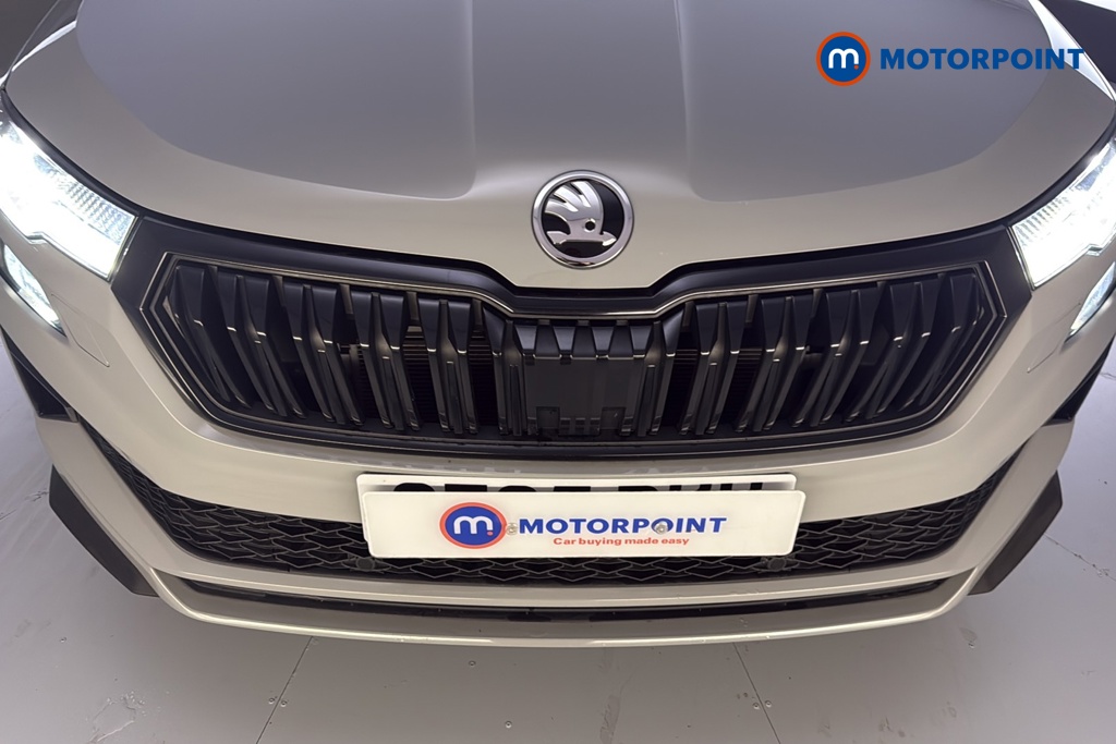 Skoda Karoq Sportline Edition Automatic Petrol SUV - Stock Number (1679907) - 43rd supplementary image