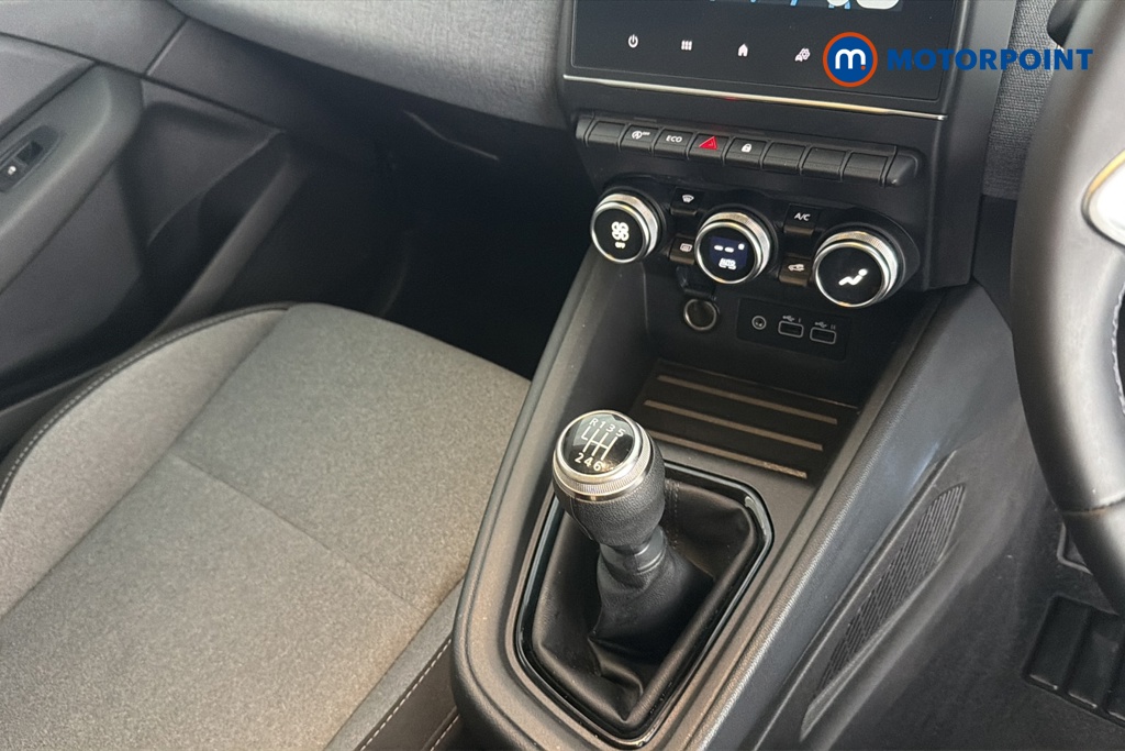 Renault Clio Evolution Manual Petrol Hatchback - Stock Number (1680014) - 15th supplementary image