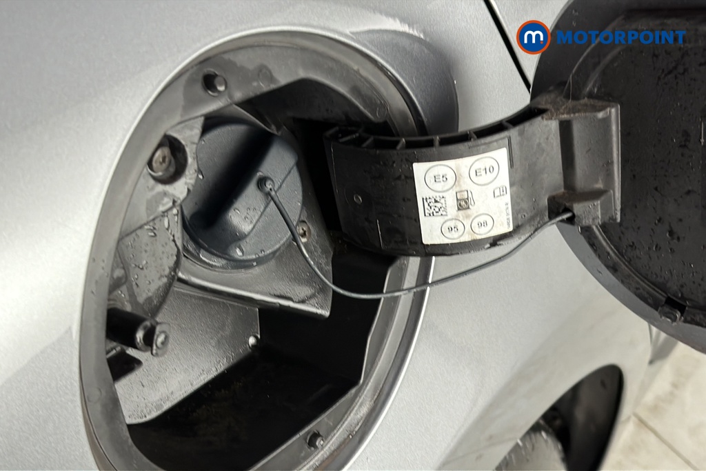 Renault Clio Evolution Manual Petrol Hatchback - Stock Number (1680014) - 41st supplementary image