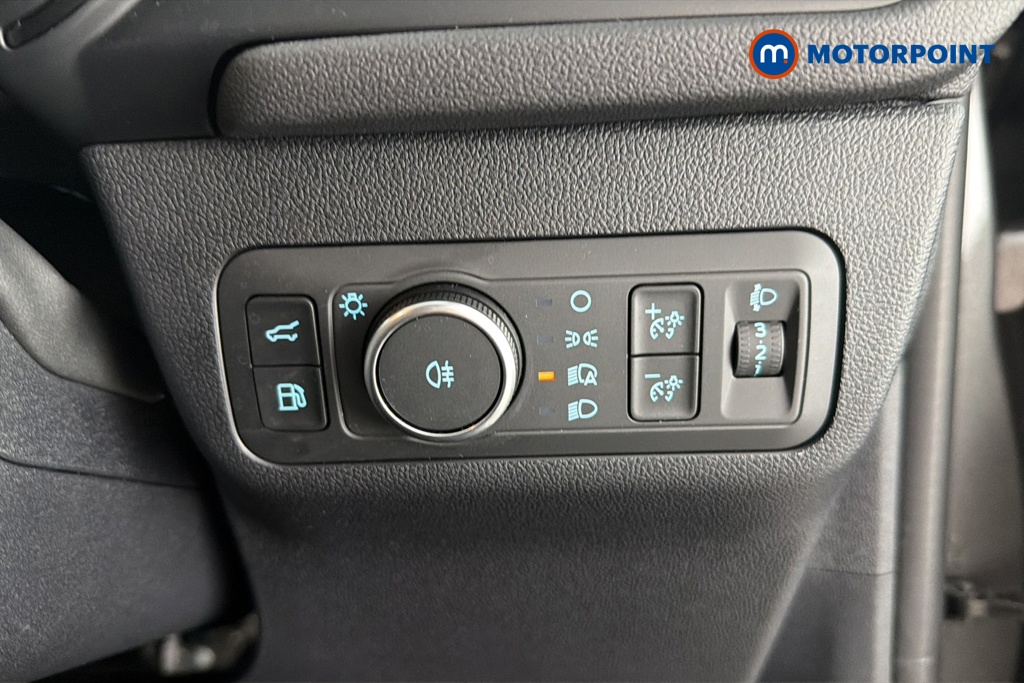 Ford Kuga St-Line Automatic Petrol Plug-In Hybrid SUV - Stock Number (1680367) - 11th supplementary image