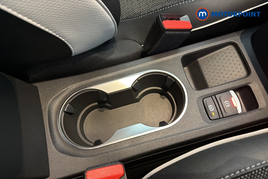 Renault Captur Techno Manual Petrol SUV - Stock Number (1680377) - 16th supplementary image