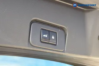 Nissan X-Trail Tekna-Plus Automatic Petrol-Electric Hybrid SUV - Stock Number (1680400) - 35th supplementary image