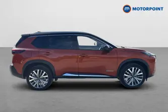Nissan X-Trail Tekna-Plus Automatic Petrol-Electric Hybrid SUV - Stock Number (1680400) - Passenger side