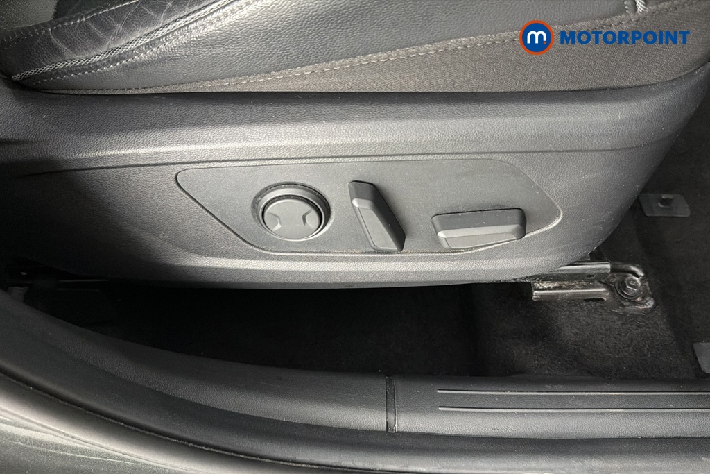 Hyundai Tucson Ultimate Manual Petrol SUV - Stock Number (1680709) - 23rd supplementary image