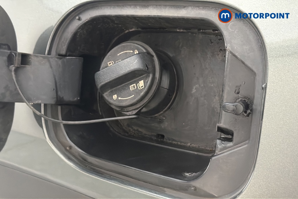 Hyundai Tucson Ultimate Manual Petrol SUV - Stock Number (1680709) - 41st supplementary image