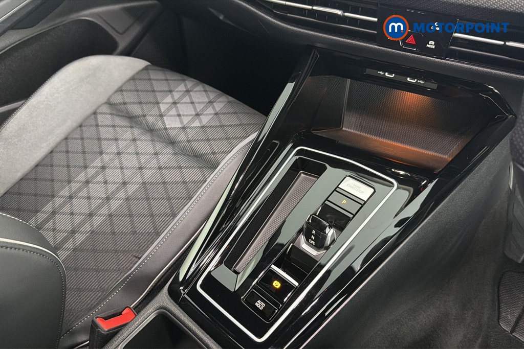 Volkswagen Golf R-Line Automatic Petrol Hatchback - Stock Number (1680880) - 15th supplementary image
