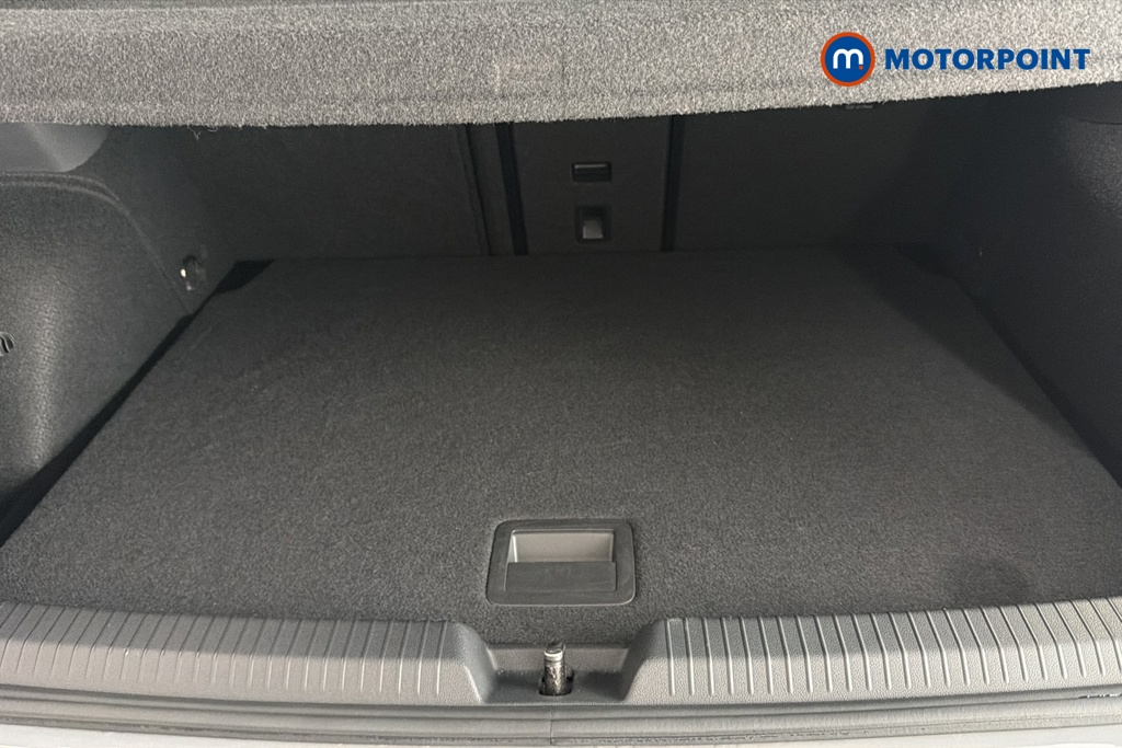 Volkswagen Golf R-Line Automatic Petrol Hatchback - Stock Number (1680880) - 30th supplementary image