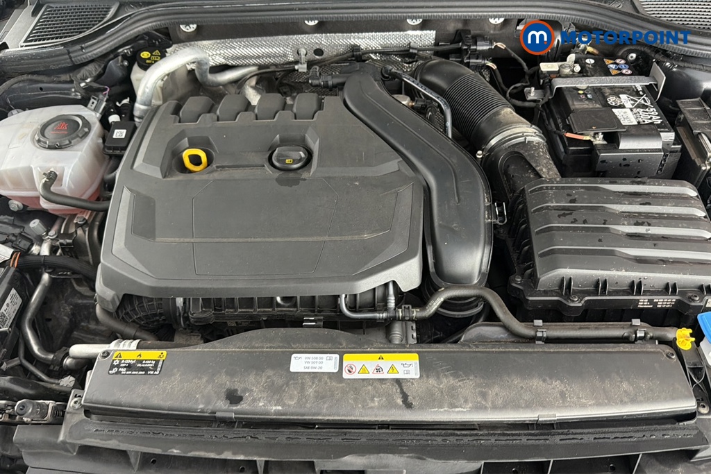 Volkswagen Golf R-Line Automatic Petrol Hatchback - Stock Number (1680880) - 48th supplementary image