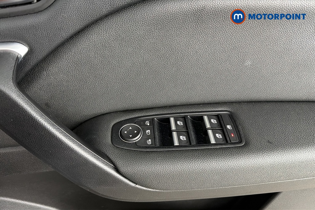 Renault Captur S Edition Automatic Petrol Plug-In Hybrid SUV - Stock Number (1680999) - 10th supplementary image