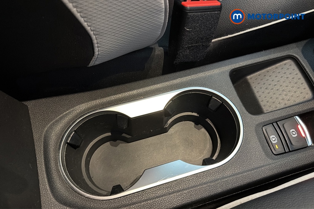Renault Captur S Edition Automatic Petrol Plug-In Hybrid SUV - Stock Number (1680999) - 16th supplementary image