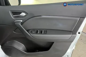 Renault Captur S Edition Automatic Petrol Plug-In Hybrid SUV - Stock Number (1680999) - 18th supplementary image