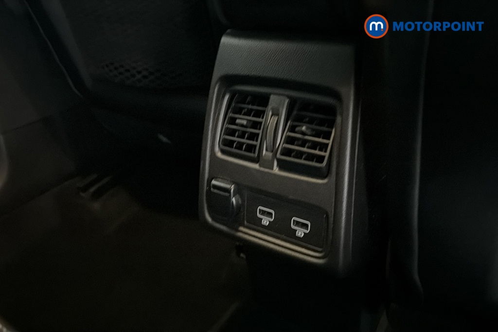 Renault Captur S Edition Automatic Petrol Plug-In Hybrid SUV - Stock Number (1680999) - 28th supplementary image