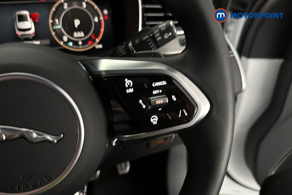 Jaguar F-Pace R-Dynamic Se Black Automatic Diesel SUV - Stock Number (1681087) - 3rd supplementary image