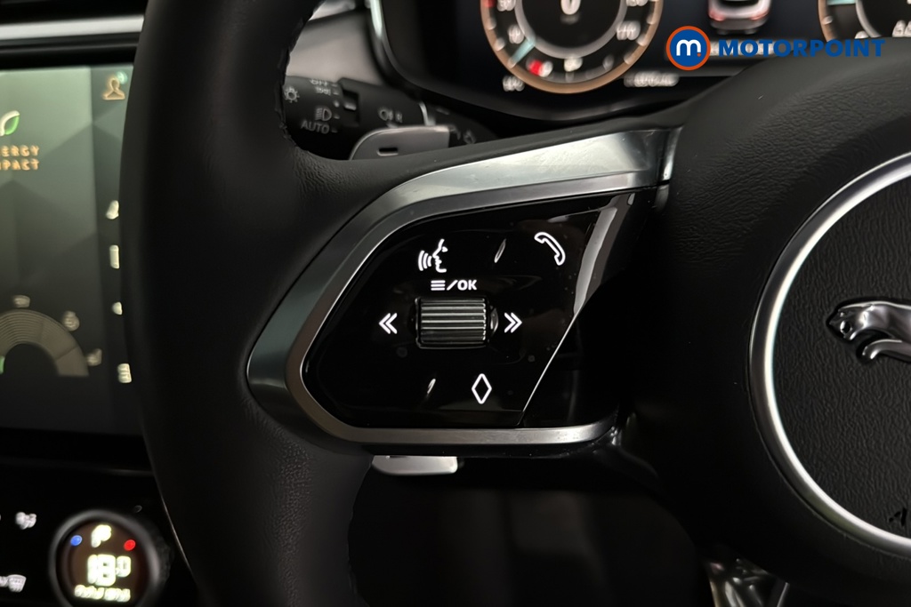 Jaguar F-Pace R-Dynamic Se Black Automatic Diesel SUV - Stock Number (1681087) - 4th supplementary image