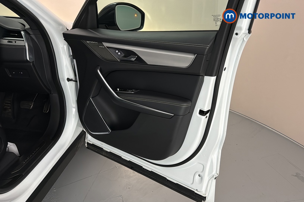 Jaguar F-Pace R-Dynamic Se Black Automatic Diesel SUV - Stock Number (1681087) - 18th supplementary image