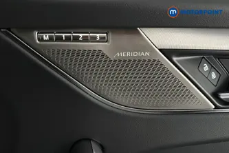 Jaguar F-Pace R-Dynamic Se Black Automatic Diesel SUV - Stock Number (1681087) - 21st supplementary image