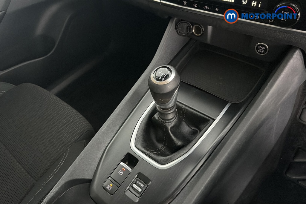 Nissan Qashqai Acenta Premium Manual Petrol SUV - Stock Number (1681181) - 15th supplementary image