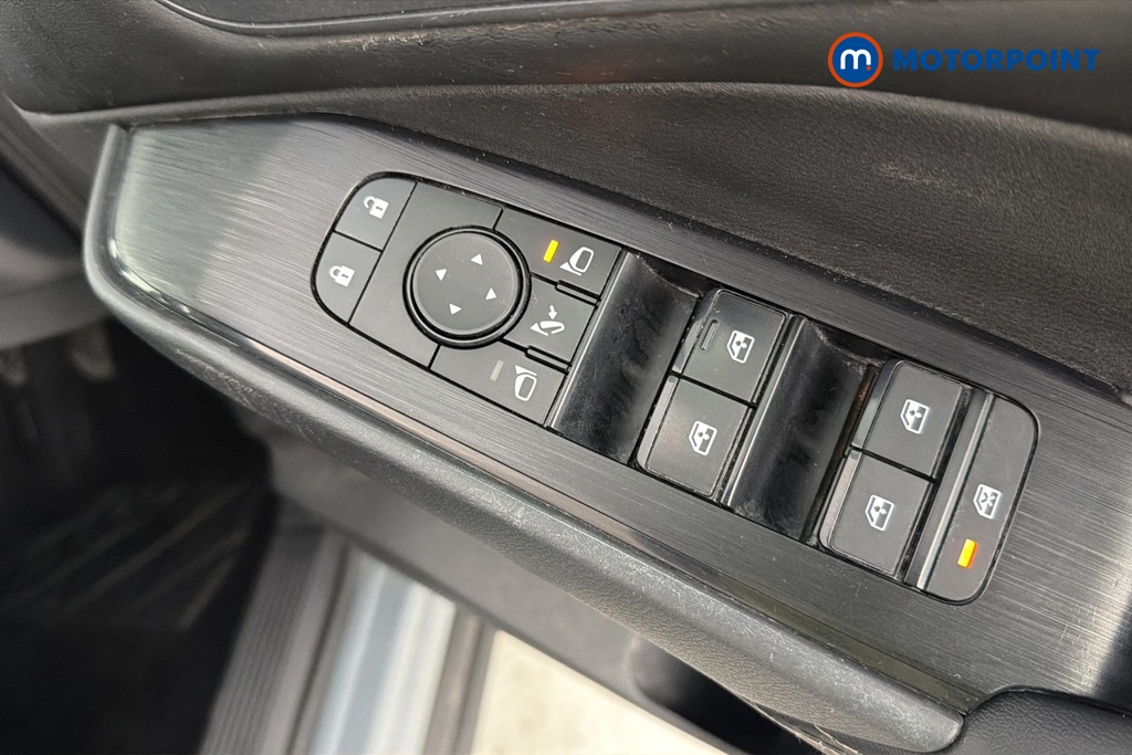 Nissan Qashqai Acenta Premium Manual Petrol SUV - Stock Number (1681181) - 19th supplementary image